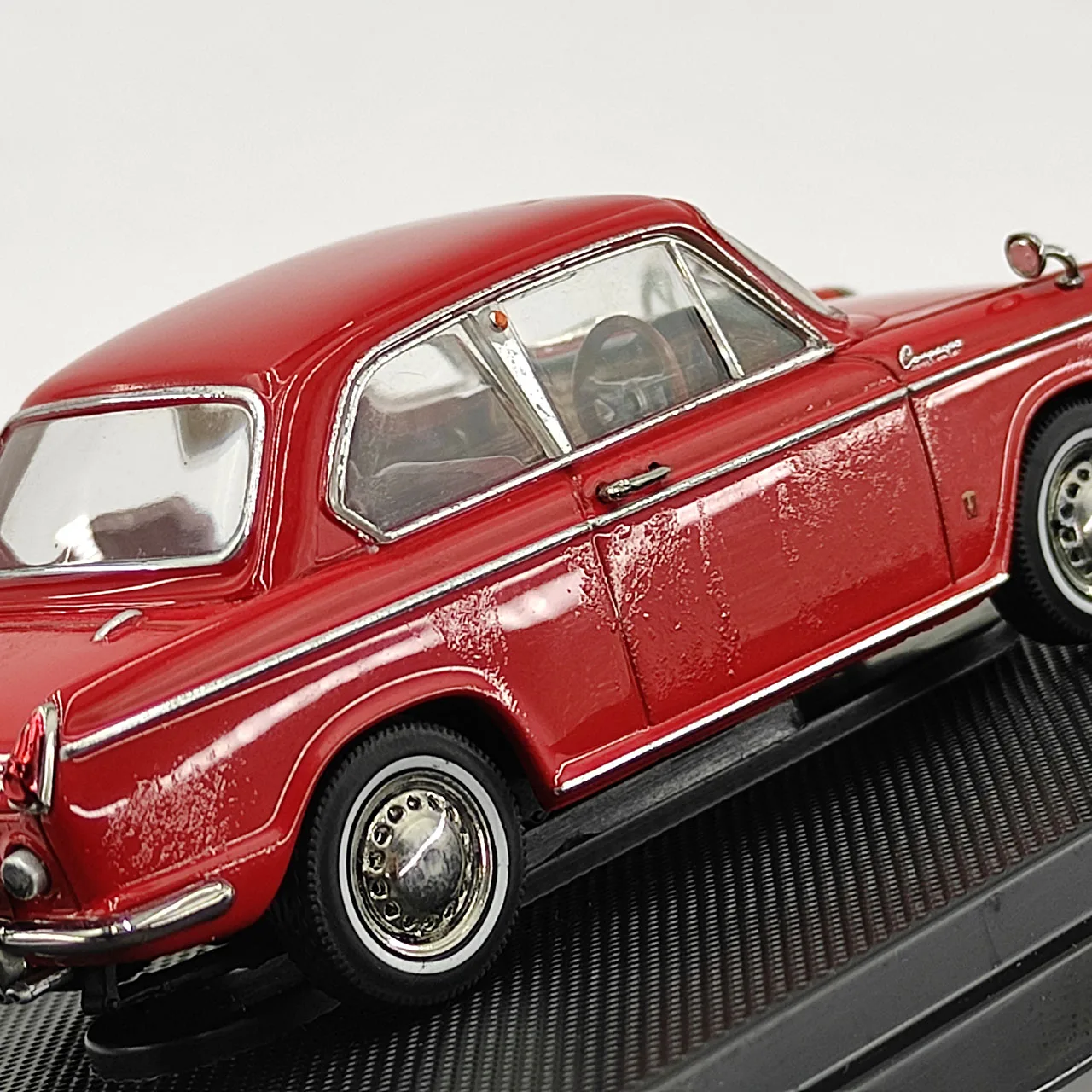 Vintage Daihatsu Compagno Berlina 800 Diecast Model 7 Vintage Daihatsu Compagno Berlina 800 Diecast Model - Image 7