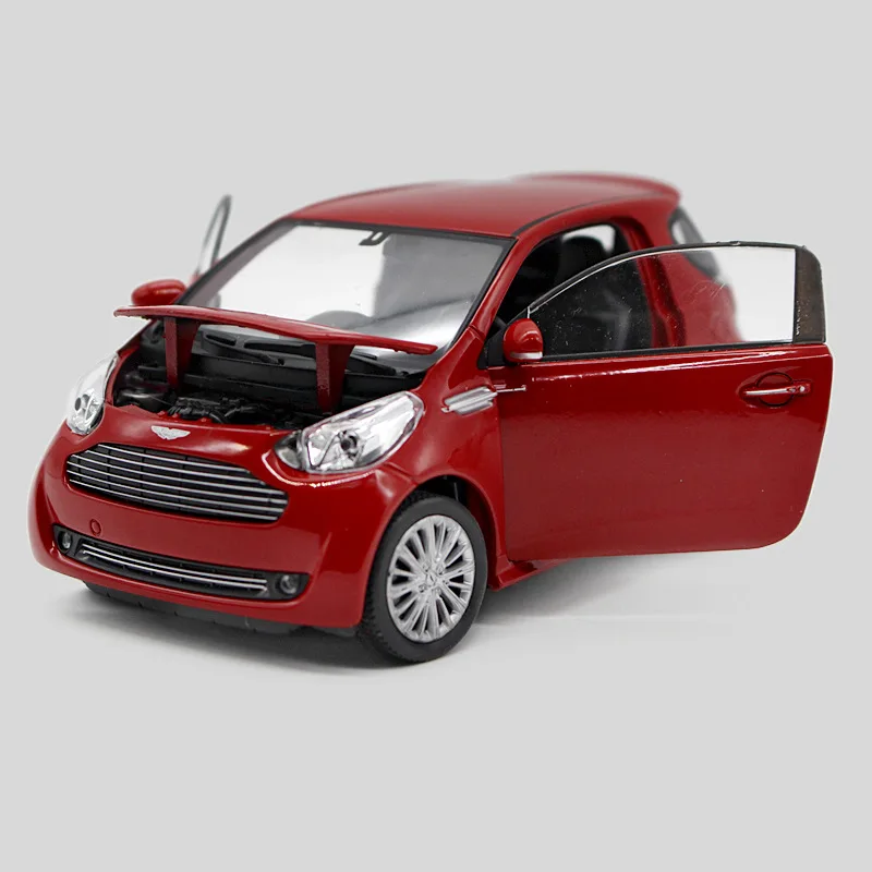 Welly 1:24 Alloy Classic Car Model in Red or White 4 Welly 1:24 Alloy Classic Car Model in Red or White - Image 4