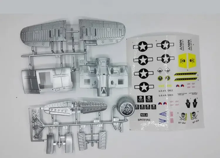 WWII UK Spitfire Model Set 1:50 Scale 3 WWII UK Spitfire Model Set 1:50 Scale - Image 3