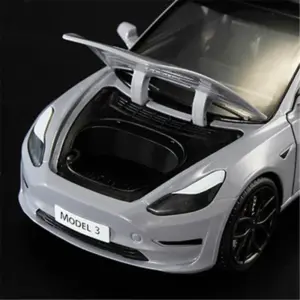 1:24 Scale Model 3 Alloy Car in White 13 S833036e9056b414488e8423daeb20964n