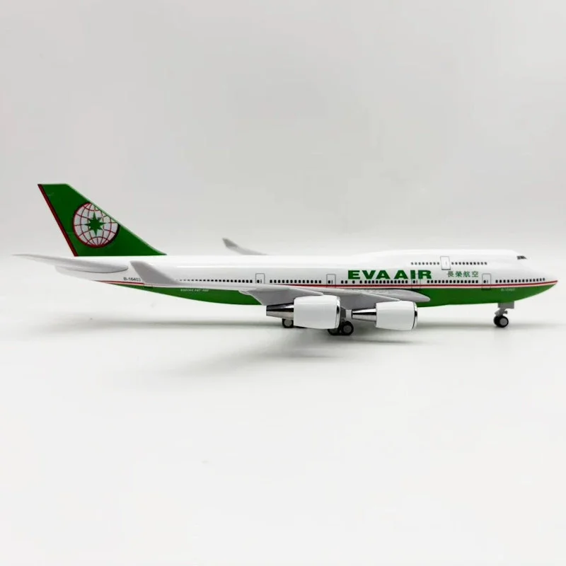 EVA Air Boeing 747 Model 30cm Resin Replica 4 EVA Air Boeing 747 Model 30cm Resin Replica - Image 4