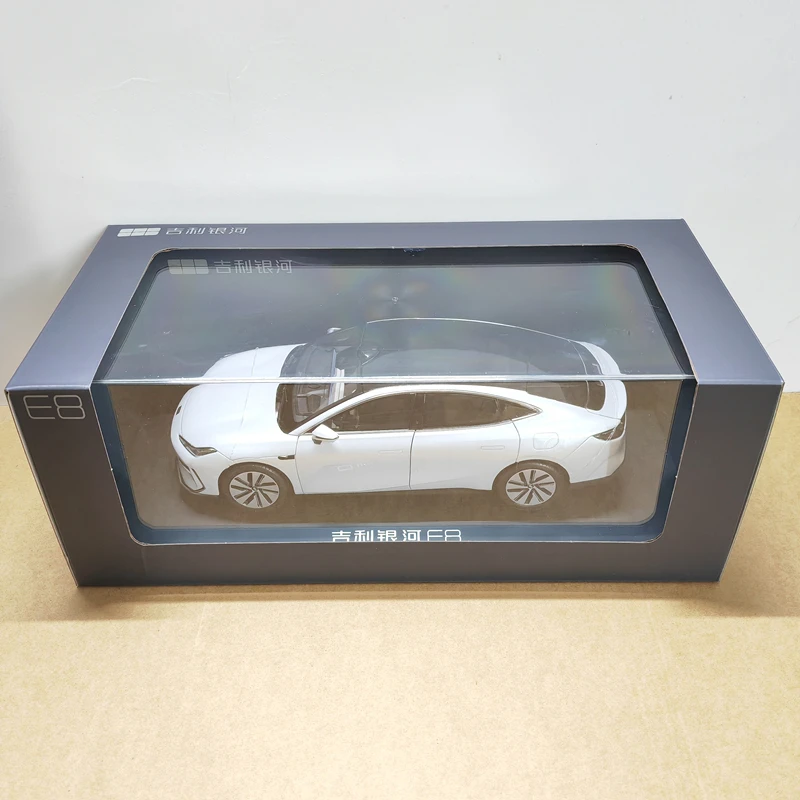 Geely Galaxy E8 Diecast Model 1:18 Scale 5 Geely Galaxy E8 Diecast Model 1:18 Scale - Image 5