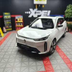 FAW Pentium E01 1:18 Diecast Model 8 S84e431fbba4a4d9086c80b758b30af00f