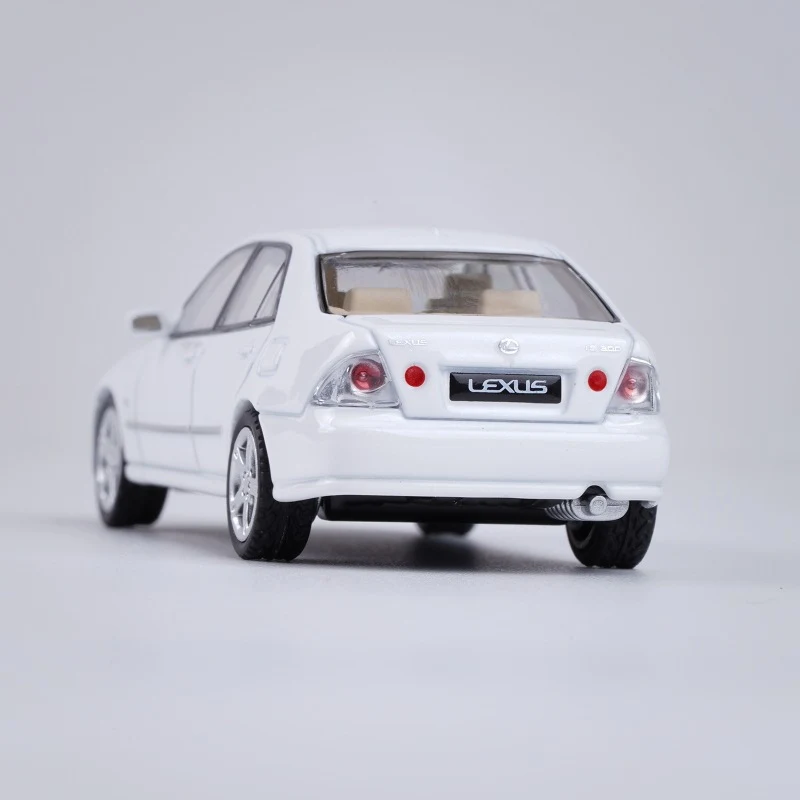 Lexus IS300 1:64 Scale Diecast Model 6 Lexus IS300 1:64 Scale Diecast Model - Image 6
