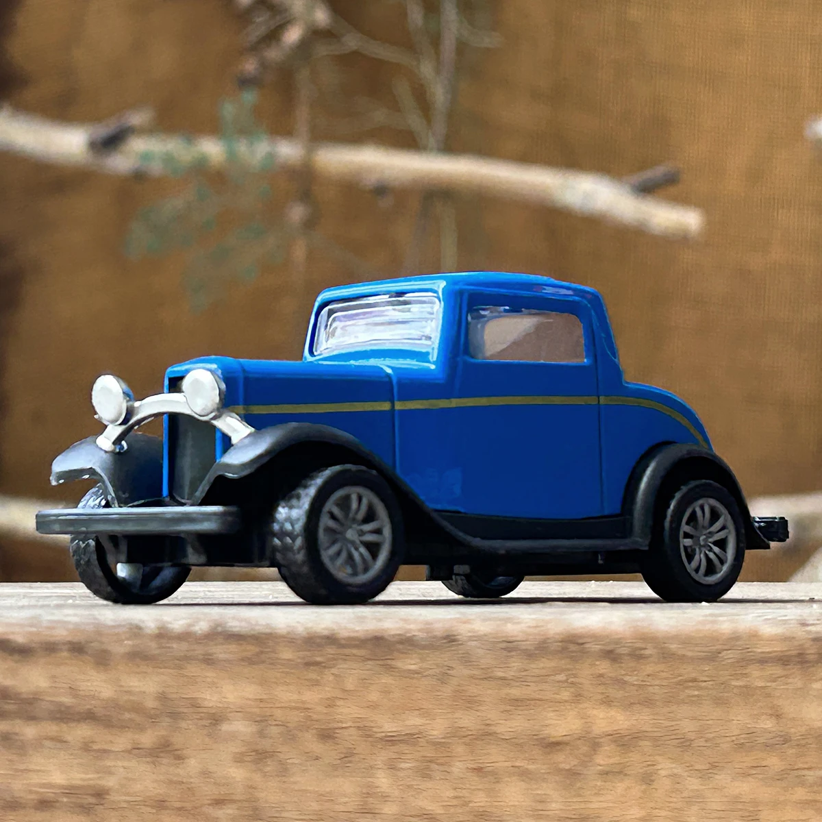 1931 Ford A Diecast Model Blue Replica 3 1931 Ford A Diecast Model Blue Replica - Image 3