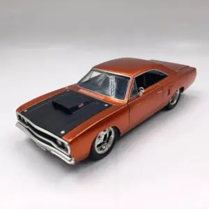 Vibrant 1:24 Diecast Plymouth Road Runner Model 8 S8682e98ed87d4633a3e82a075e80ae9eT