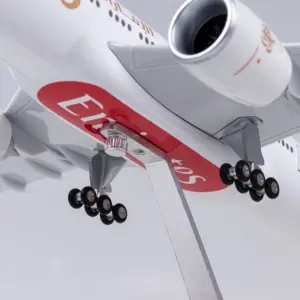 Emirates Boeing 777 Model with LED Lighting 12 S86acfdadb84645ad87fd7bfdd84abcfcL