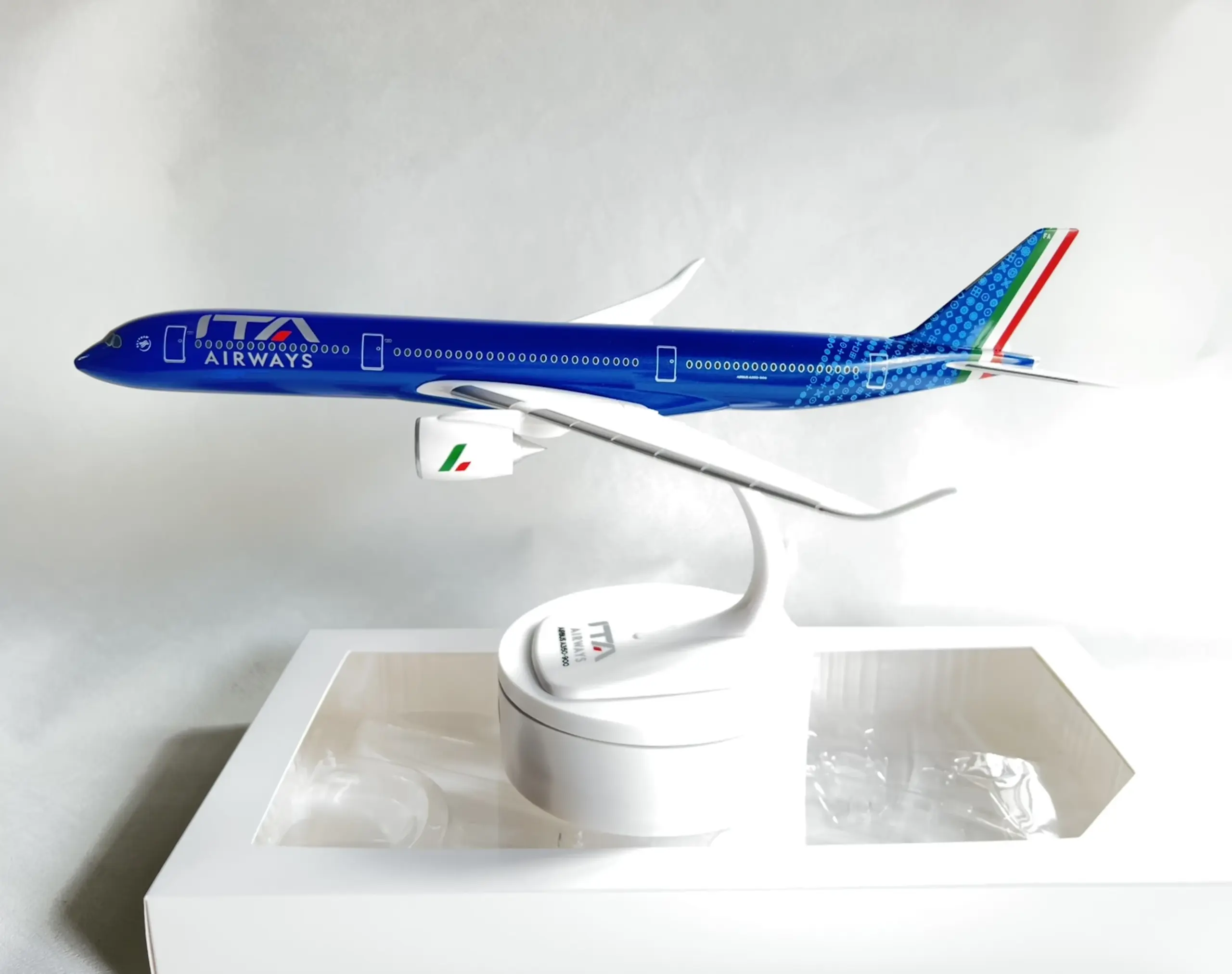 Italy ITA A350-900 Model in Deep Blue 2 Italy ITA A350-900 Model in Deep Blue - Image 2