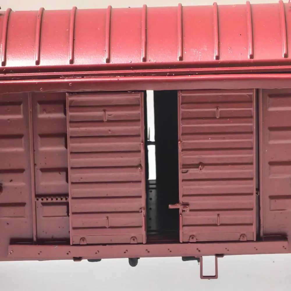HO Scale P70 Boxcar Model 3826600 4 HO Scale P70 Boxcar Model 3826600 - Image 4