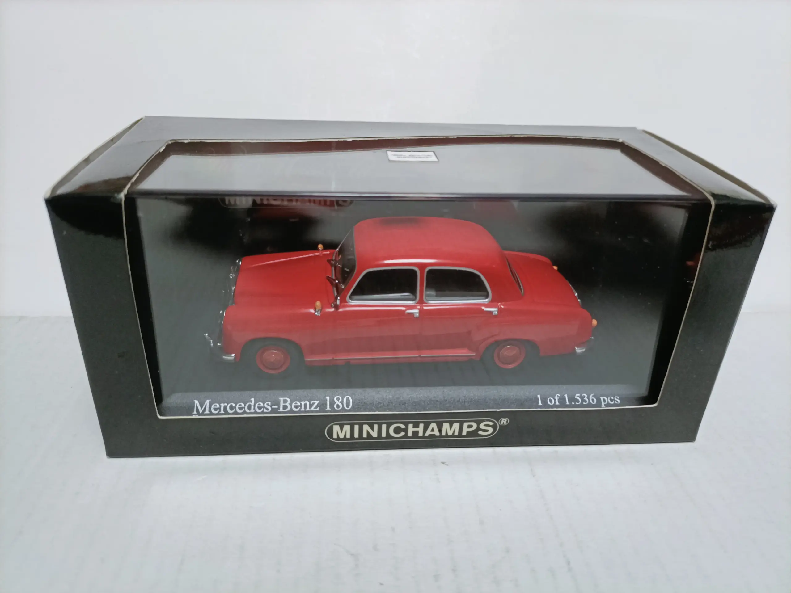 Vintage Mercedes-Benz 180 Diecast Model 1:43 Scale 5 Vintage Mercedes-Benz 180 Diecast Model 1:43 Scale - Image 5