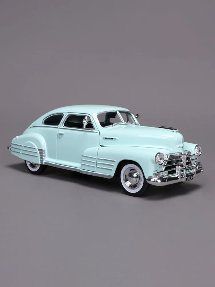 1948 Chevrolet Fleetline Aerosedan Diecast Model 7 1948 Chevrolet Fleetline Aerosedan Diecast Model - Image 7