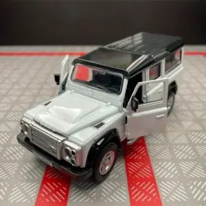 Land Rover Defender 1/36 Diecast Model Black 15 S89537f9c579d43769340e3015d34aad4X