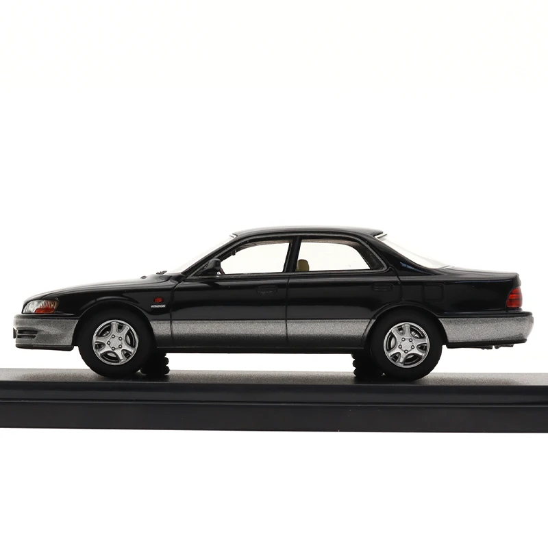 1:43 Toyota Windom 3.0G Resin Model 3 1:43 Toyota Windom 3.0G Resin Model - Image 3