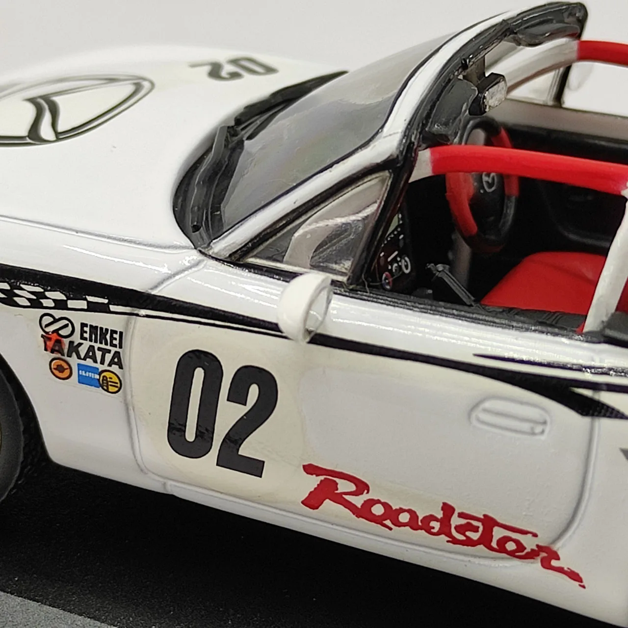 Mazda Roadster NR-A 1:43 Scale Diecast Model 7 Mazda Roadster NR-A 1:43 Scale Diecast Model - Image 7