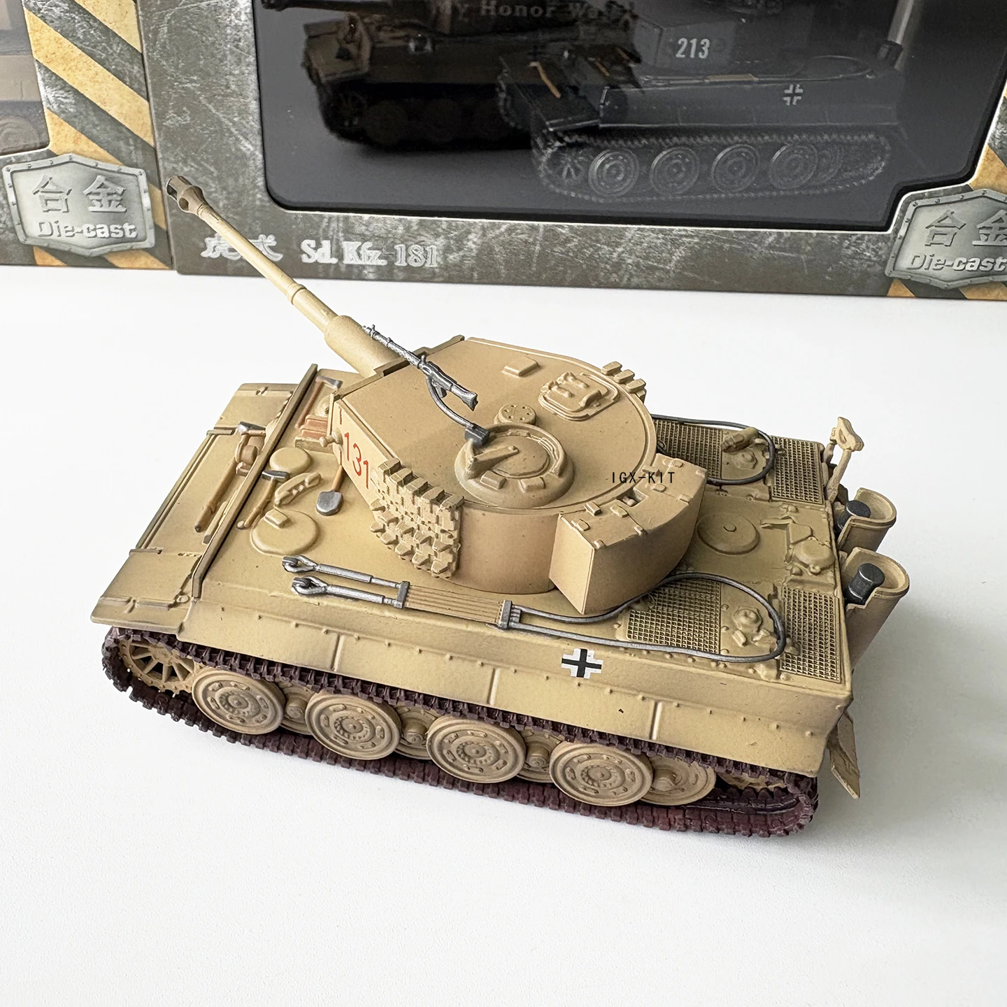 German Tiger Tank Model 1/72 Scale with Display Box 2 German Tiger Tank Model 1/72 Scale with Display Box - Image 2