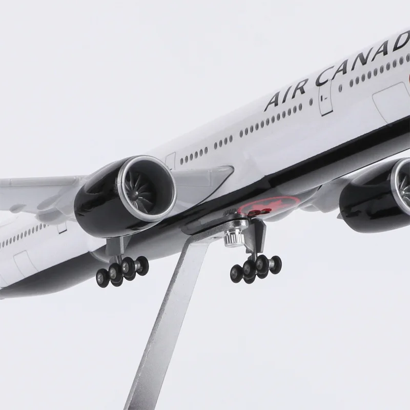 Air Canada Boeing 777 Model - 1:157 Scale 5 Air Canada Boeing 777 Model - 1:157 Scale - Image 5