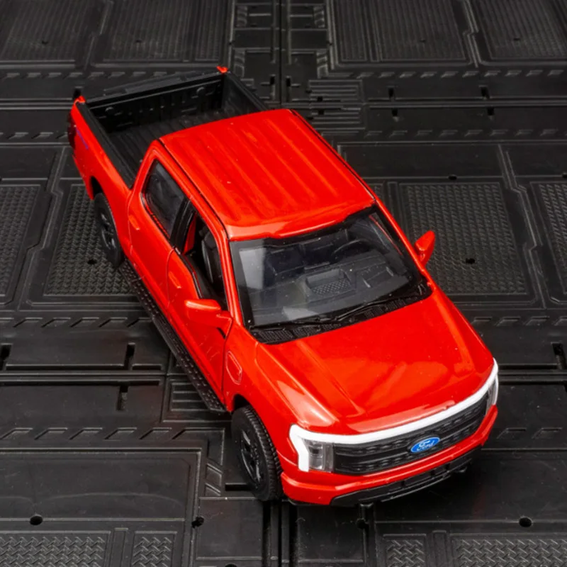1:36 Scale Ford Raptor F150 Diecast Model 3 1:36 Scale Ford Raptor F150 Diecast Model - Image 3