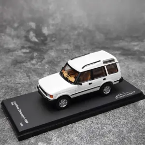 1994 Discovery 1 Diecast Model 1:43 White 14 S8a7cd813eab441e891f6588a2a53f13fx