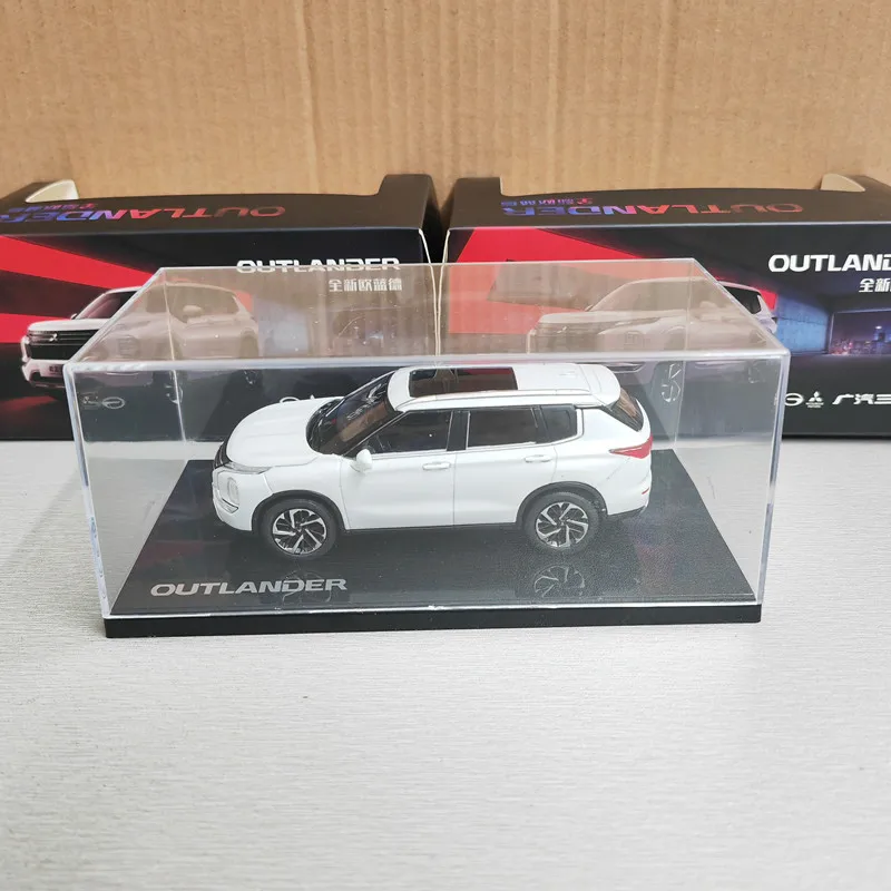 1/43 Mitsubishi Outlander Diecast Model SUV 8 1/43 Mitsubishi Outlander Diecast Model SUV - Image 8