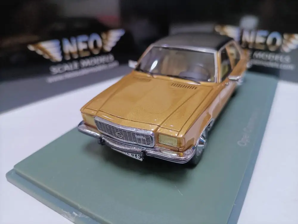 Vintage Opel Commodore 1:43 Diecast Model 6 Vintage Opel Commodore 1:43 Diecast Model - Image 6