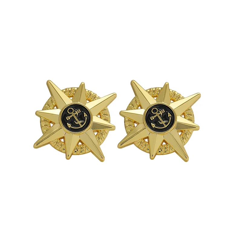 Nautical Star-Shaped Metal Brooch in Gold Tone 8 Nautical Star-Shaped Metal Brooch in Gold Tone - Image 8