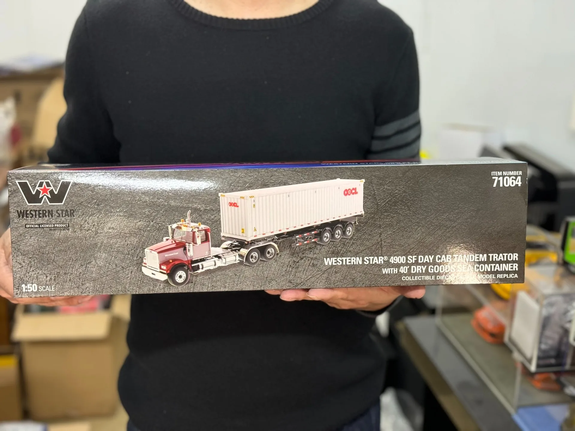 Diecast OOCL 40-Foot Cargo Container Model 6 Diecast OOCL 40-Foot Cargo Container Model - Image 6