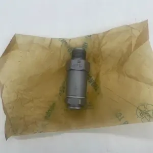 S8d0f064f2e224107874395d6b104333ad