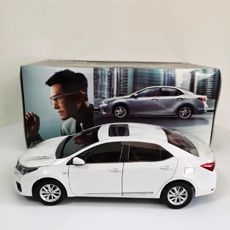 Blue Diecast Toyota Corolla 1:18 Model 6 Blue Diecast Toyota Corolla 1:18 Model - Image 6