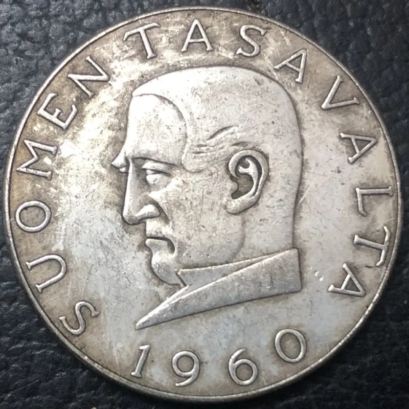 Vintage Finnish 1000 Markkaa Replica Coin 2 Vintage Finnish 1000 Markkaa Replica Coin - Image 2
