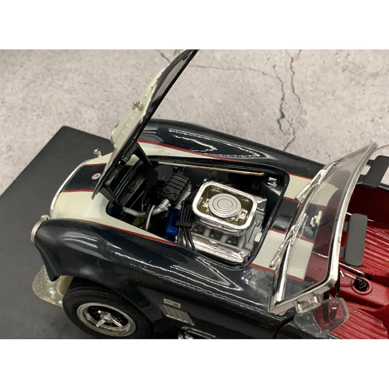 1966 Shelby Mustang GT 350 Diecast Model 4 1966 Shelby Mustang GT 350 Diecast Model - Image 4