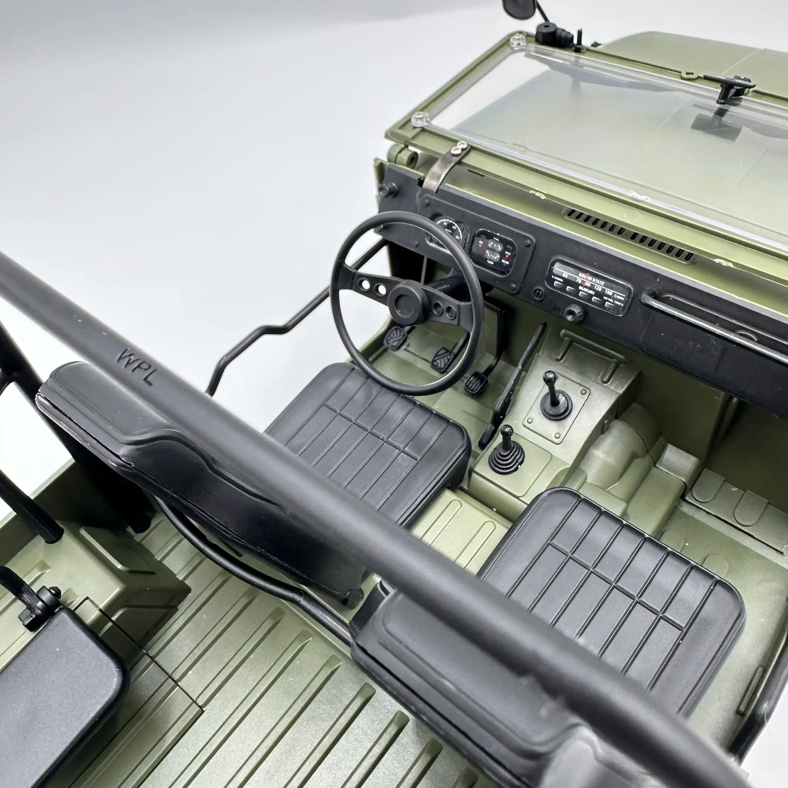 1:10 Scale Suzuki LJ Off-Road RC Vehicle 6 1:10 Scale Suzuki LJ Off-Road RC Vehicle - Image 6