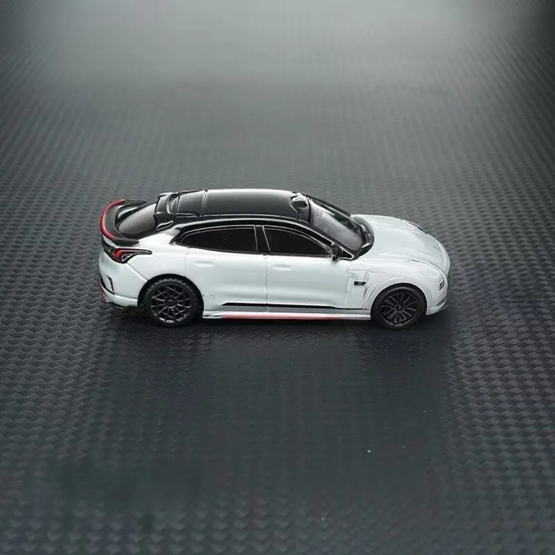 ZEEKR 001 FR 1:64 Diecast Model in White 5 ZEEKR 001 FR 1:64 Diecast Model in White - Image 5