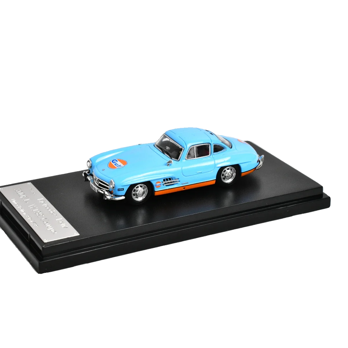 Mercedes-Benz 300SL Diecast Model, 1:64 Scale 5 Mercedes-Benz 300SL Diecast Model, 1:64 Scale - Image 5