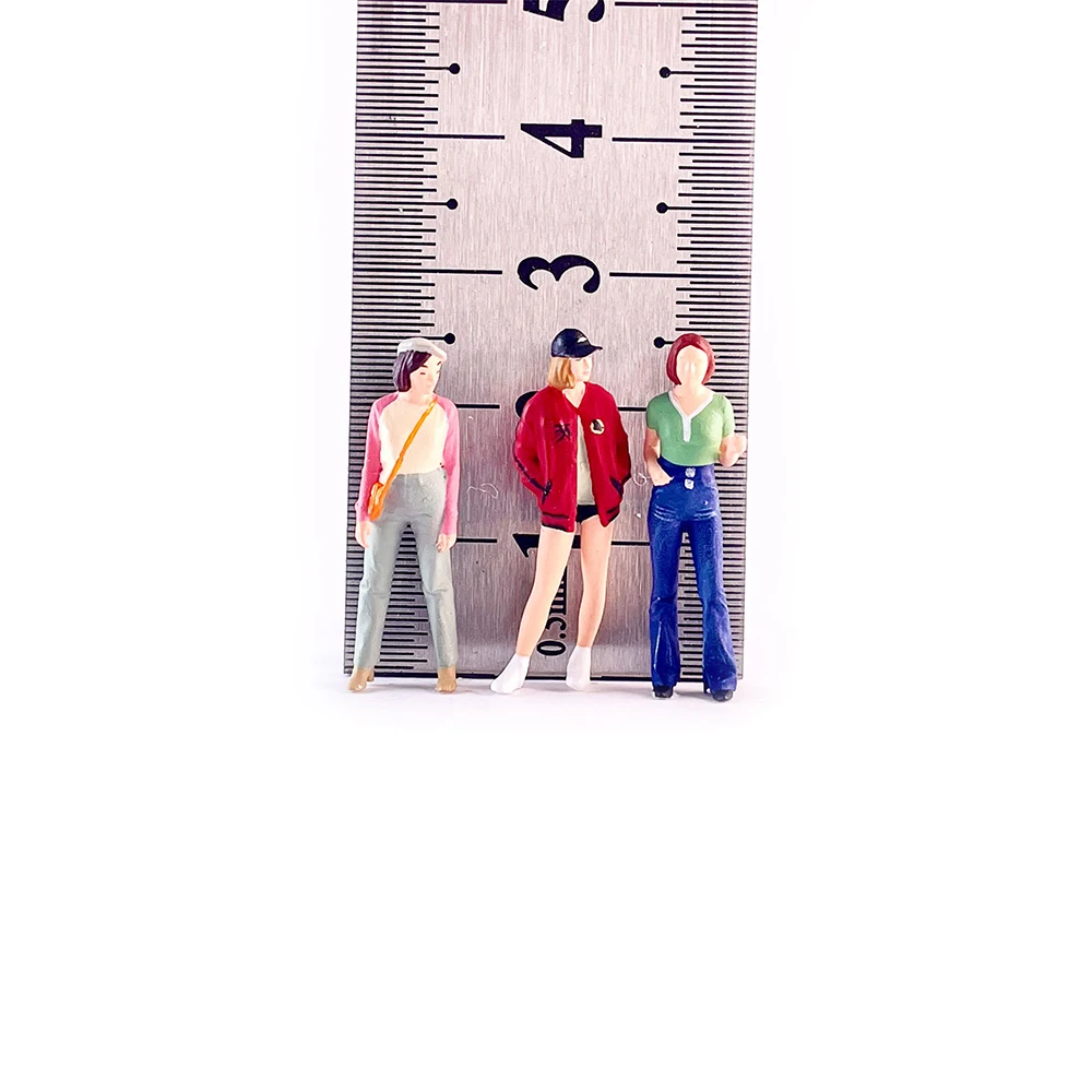 Set of 3 Fashionable Miniature Women Figures 3 Set of 3 Fashionable Miniature Women Figures - Image 3