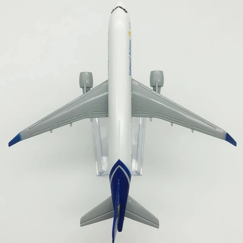 A321 Yueyue Airlines Diecast Model Aircraft 2 A321 Yueyue Airlines Diecast Model Aircraft - Image 2