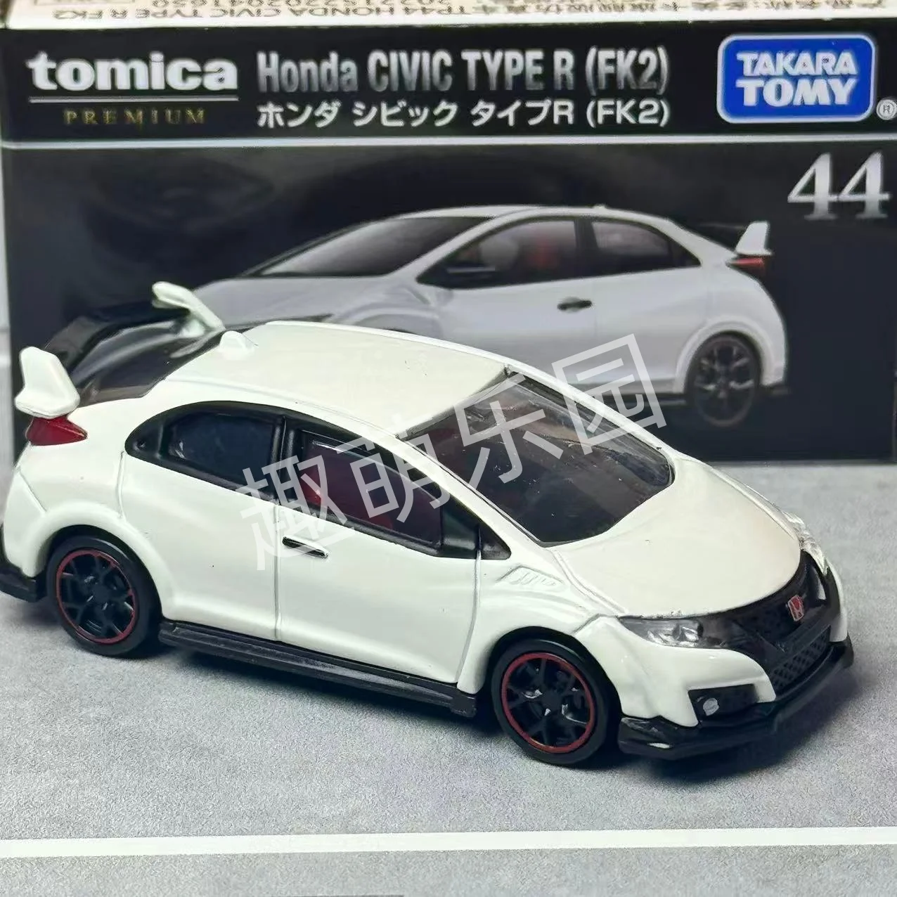 Takara Tomy 1:64 Honda Civic Type R FK2 Model 2 Takara Tomy 1:64 Honda Civic Type R FK2 Model - Image 2