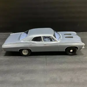 Greenlight 1967 Chevrolet Impala Model, 1/18 Scale 9 S90aaca19fc8548a085c0f35e3d4e07d13
