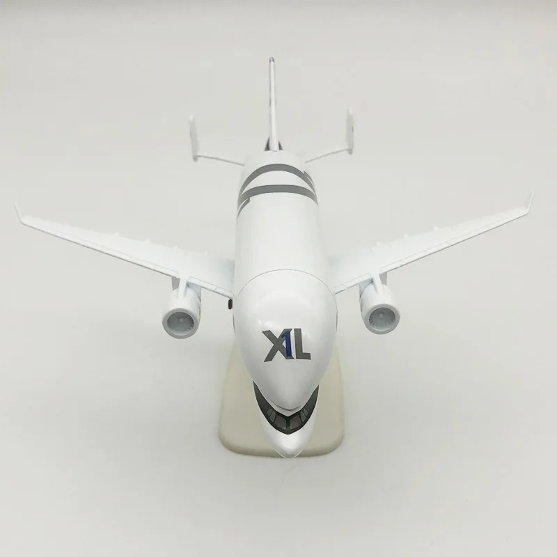 20cm Airbus A330 Beluga Whale Model for Collectors 6 20cm Airbus A330 Beluga Whale Model for Collectors - Image 6