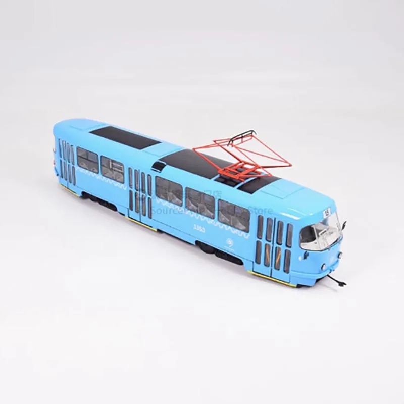 TATRA-T3SU Diecast Tram Model 1:43 Scale 4 TATRA-T3SU Diecast Tram Model 1:43 Scale - Image 4