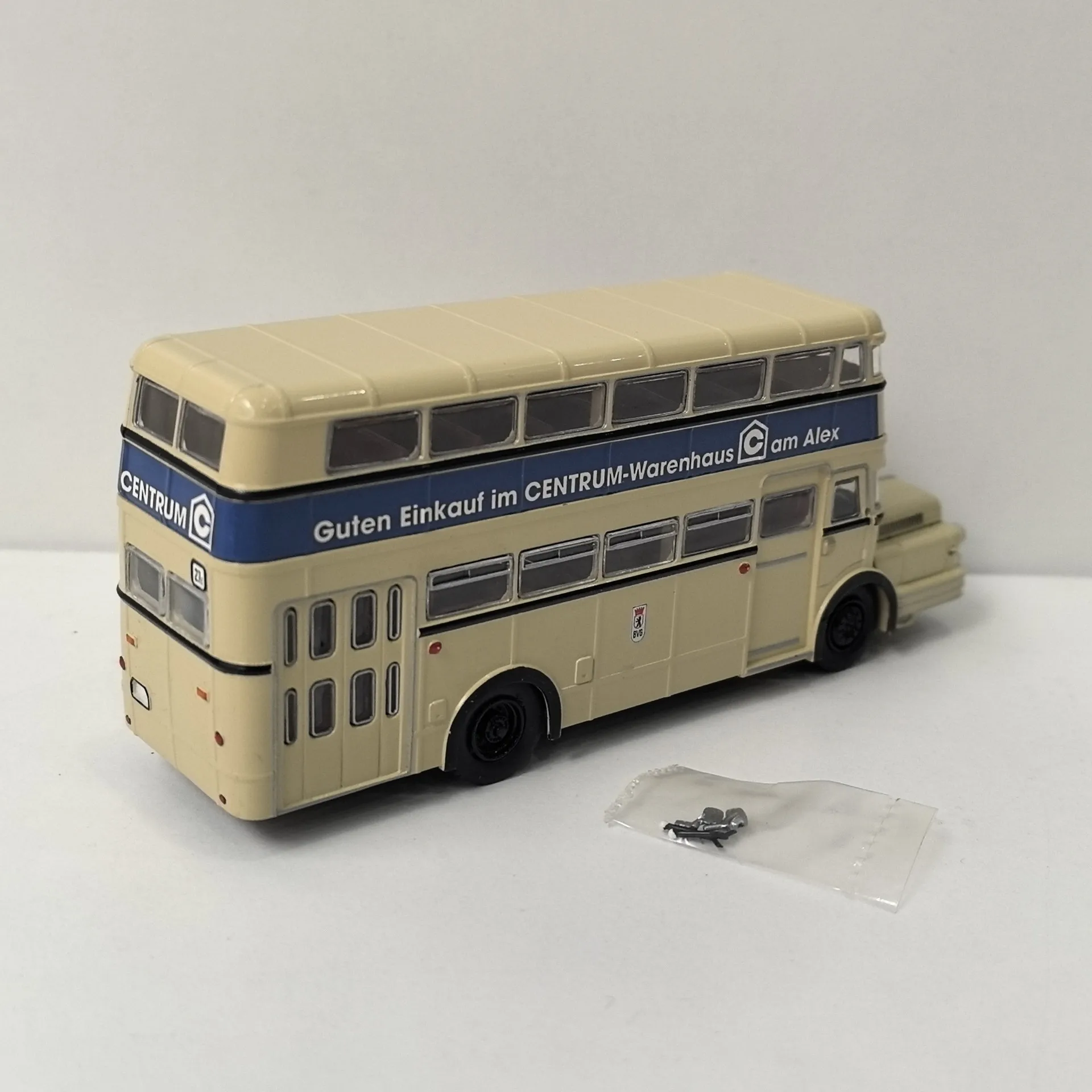 Vintage IFA DO 56 Bus Model 1:87 Scale 5 Vintage IFA DO 56 Bus Model 1:87 Scale - Image 5