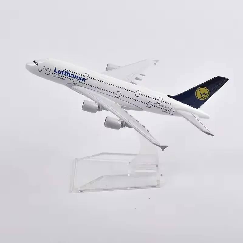 Lufthansa Airbus A380 16cm Diecast Model 4 Lufthansa Airbus A380 16cm Diecast Model - Image 4