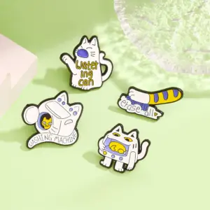 Creative Heart-Shaped Cat Brooch 13 S93389adb9eeb4188935f18d9f7f548b6k