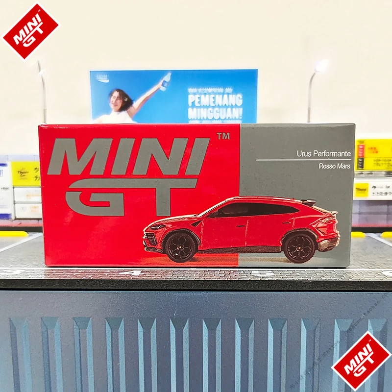 Red Lamborghini Urus Performante 1:64 Diecast Model 5 Red Lamborghini Urus Performante 1:64 Diecast Model - Image 5