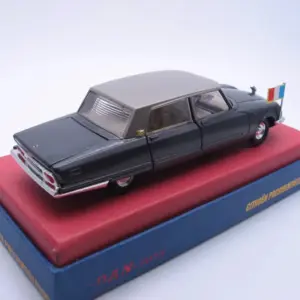 1/43 Scale Citroën DS Presidential Model 9 S942d925f3ea243a0a9423f6afbf15b84b