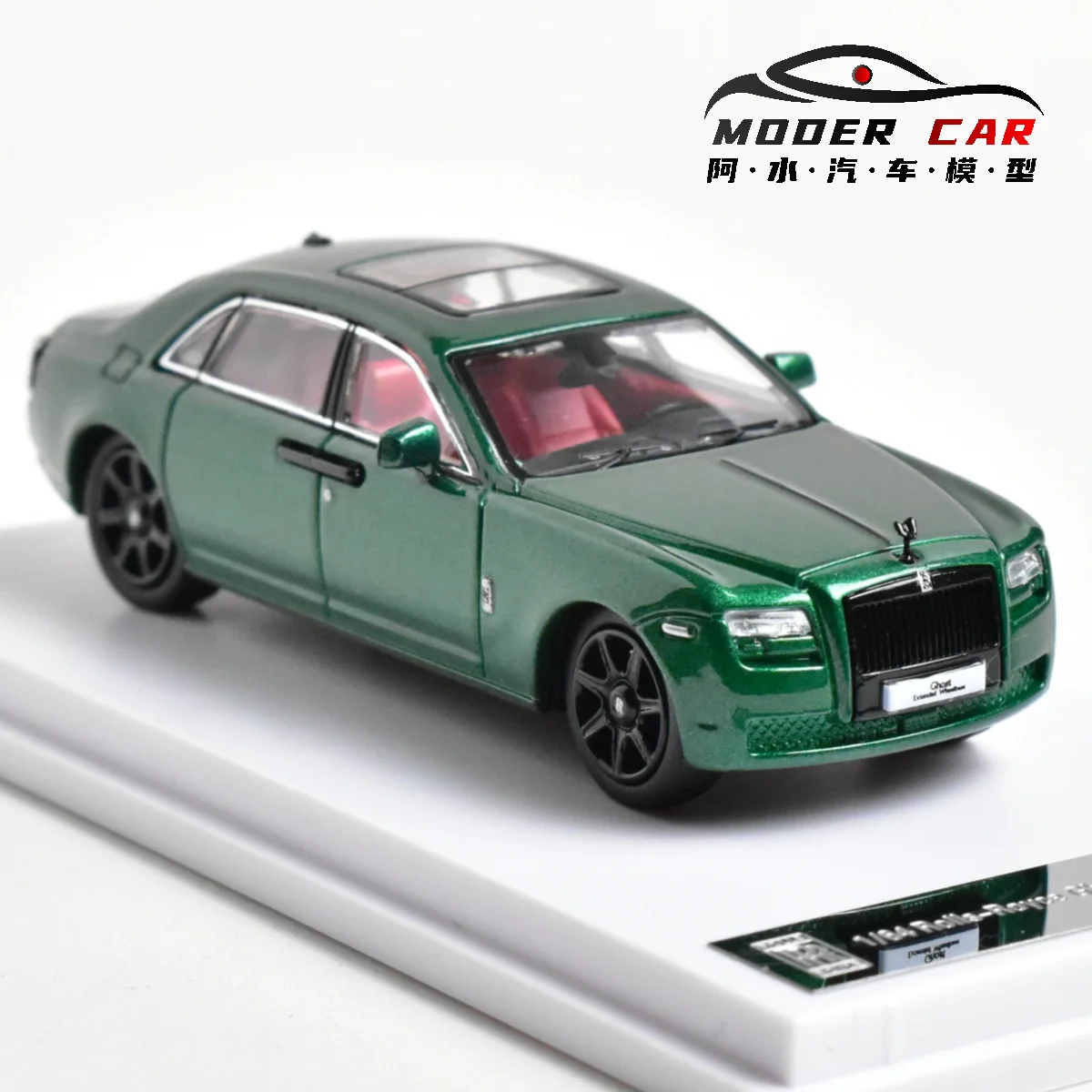 Vibrant Green Diecast Model Car for Collectors 3 Vibrant Green Diecast Model Car for Collectors - Image 3