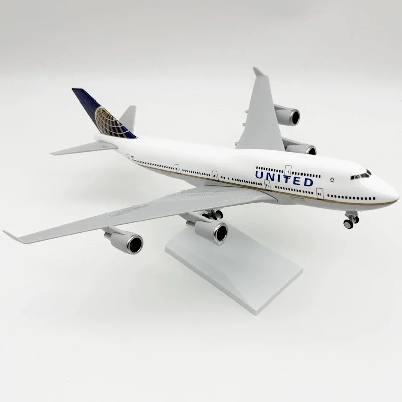 United Airlines Boeing 747 Model 1:250 Scale 5 United Airlines Boeing 747 Model 1:250 Scale - Image 5