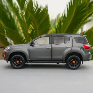 1/18 Scale Diecast Isuzu MU-X Model for Collectors 9 S95cb5cfa46294e4ba9359a0e1077ab368