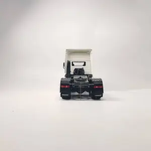 White 1:24 Scale Howo Tractor Head Model 6 S961d6d306056441e9a6d5481059ba566p