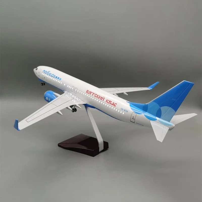 47cm Boeing 737 Model by Victory Airlines 3 47cm Boeing 737 Model by Victory Airlines - Image 3