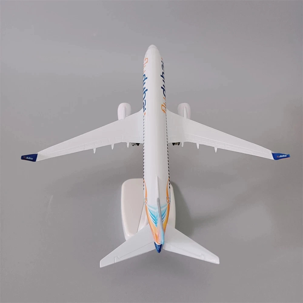 Metal B737 Aircraft Model - 1:400 Scale Display 6 Metal B737 Aircraft Model - 1:400 Scale Display - Image 6